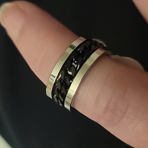 SET OF 8 SPINNER RINGS!! - Picture 8 of 11